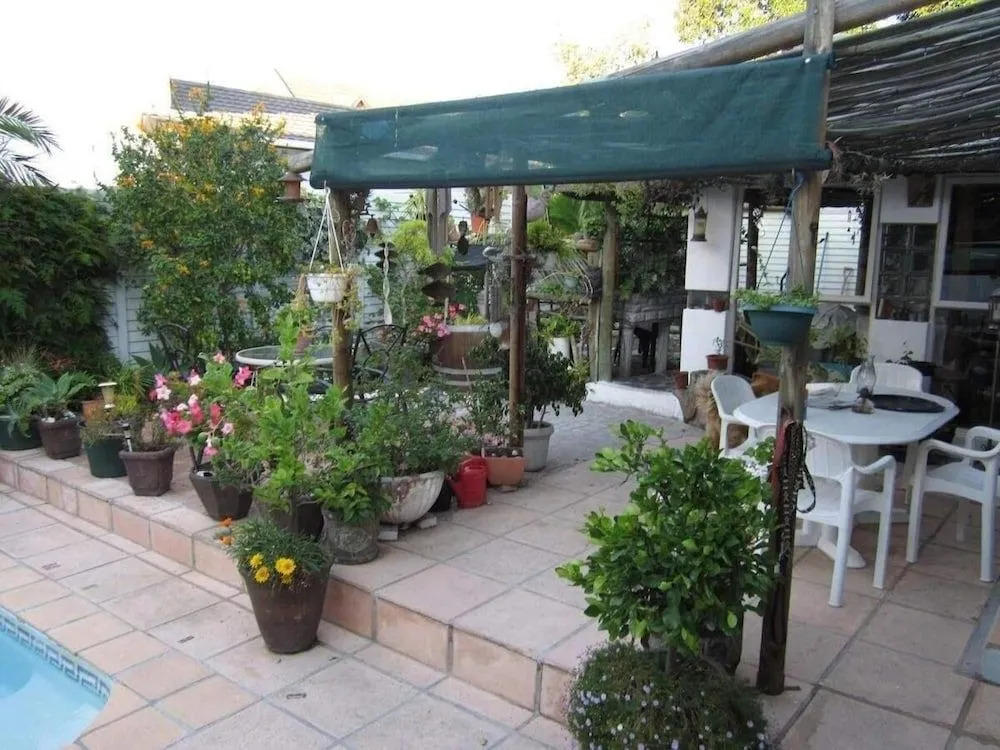 Two Owls Guest House
