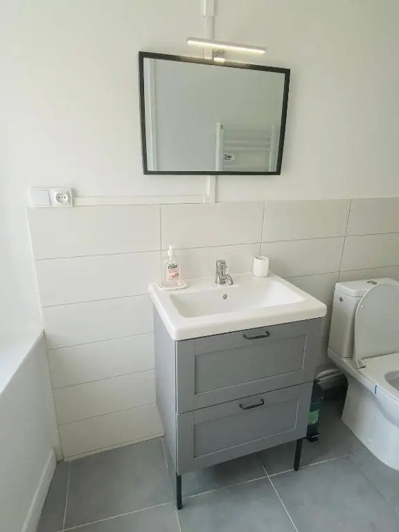 1st Floor Cozy Central Flat with free parking