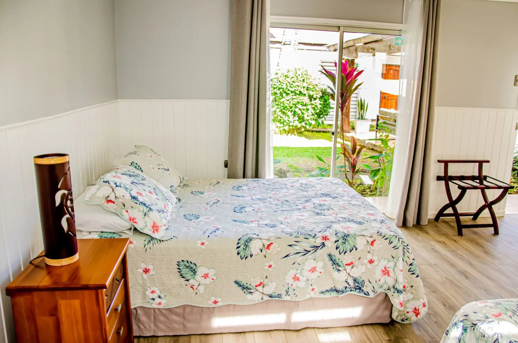 Inaki Uhi Hotel