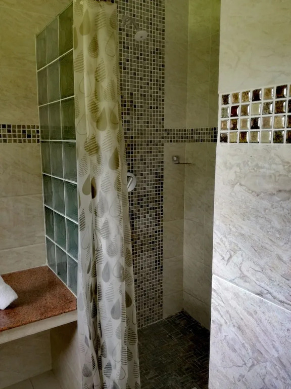 Lucys guesthouse