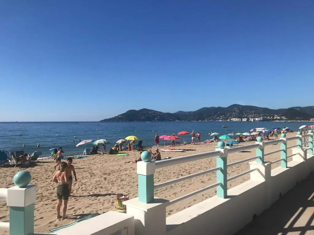 Appartement à 2 pas de la mer