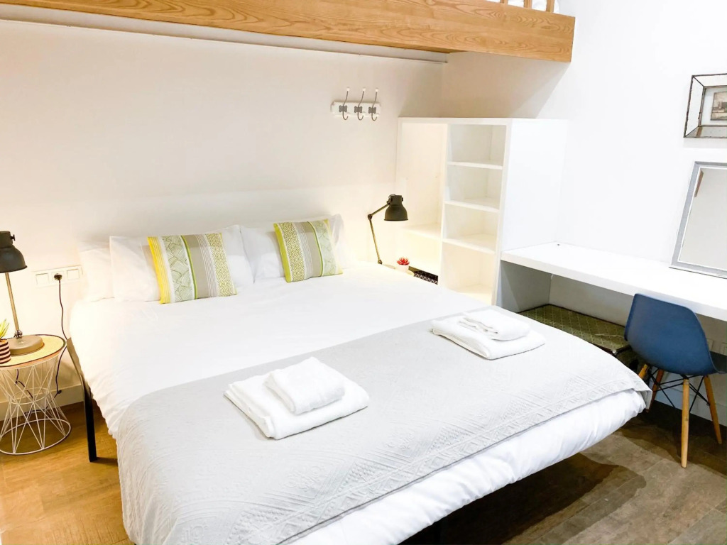 Stunning Boutique - Space Maison Apartments