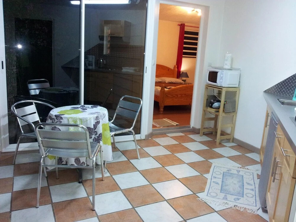 Studio in St-benoit, With Wonderful Mountain View, Pool Access, Enclos