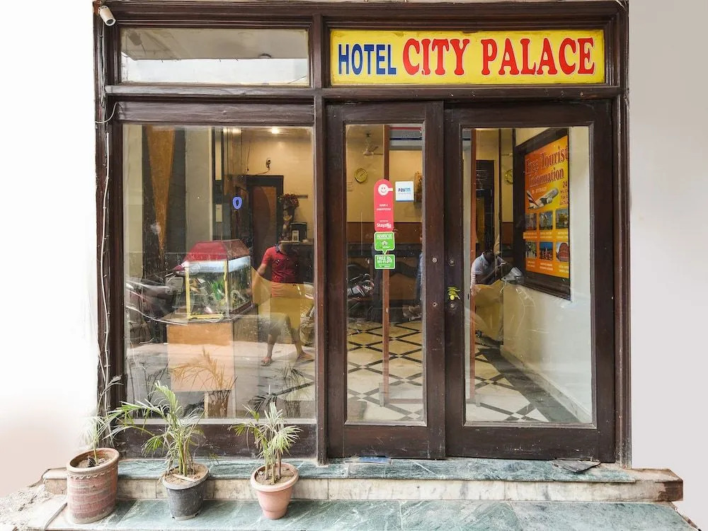 Hotel O Paharganj Near Railway Station Formerly Chand Palace