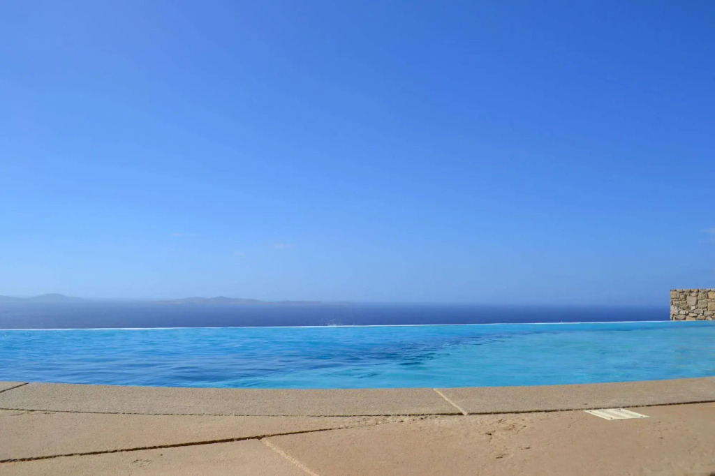 Mykonos Crystal Resort