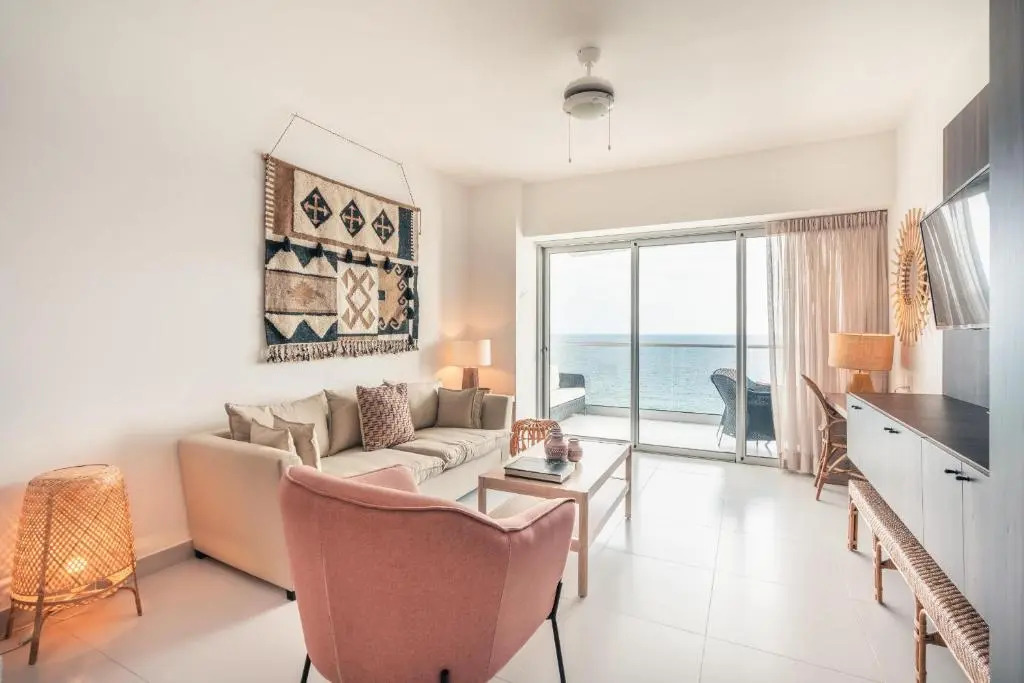 2BR Apartment at Aquarella AG02