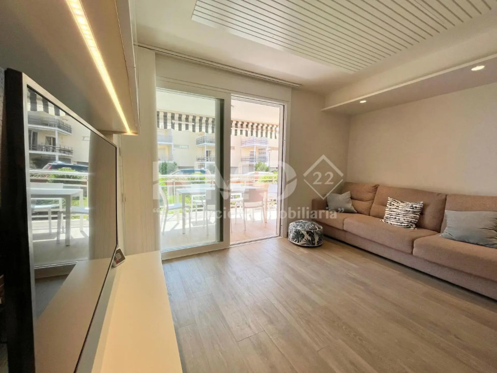 Moderno y con encanto, WIFI, parking y cerca del mar 100C - INMO22