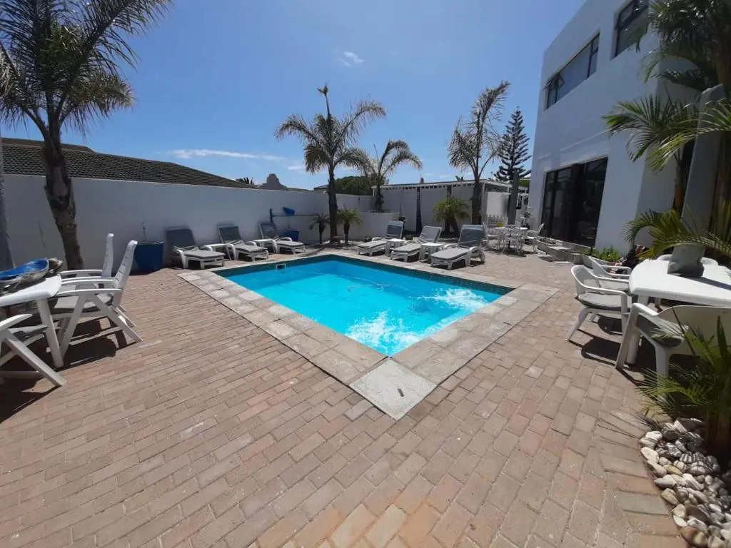 Au Plais De Langebaan at Palm Tree Villa