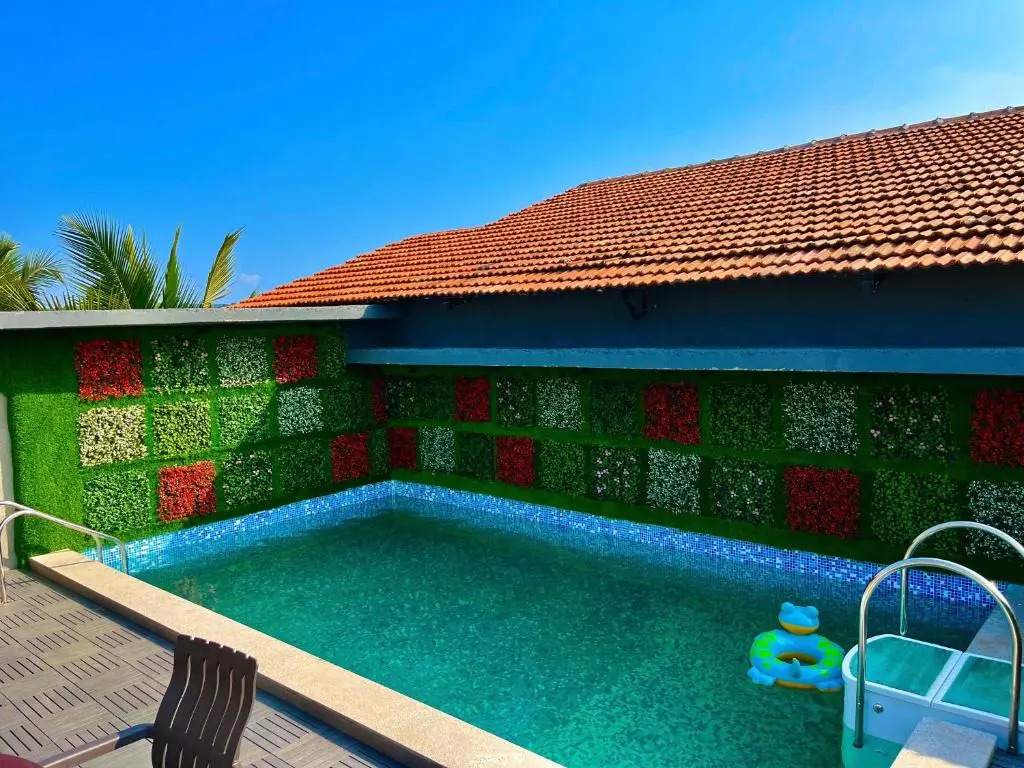 Hotel The Golden Sands, Located on Calangute Main Road