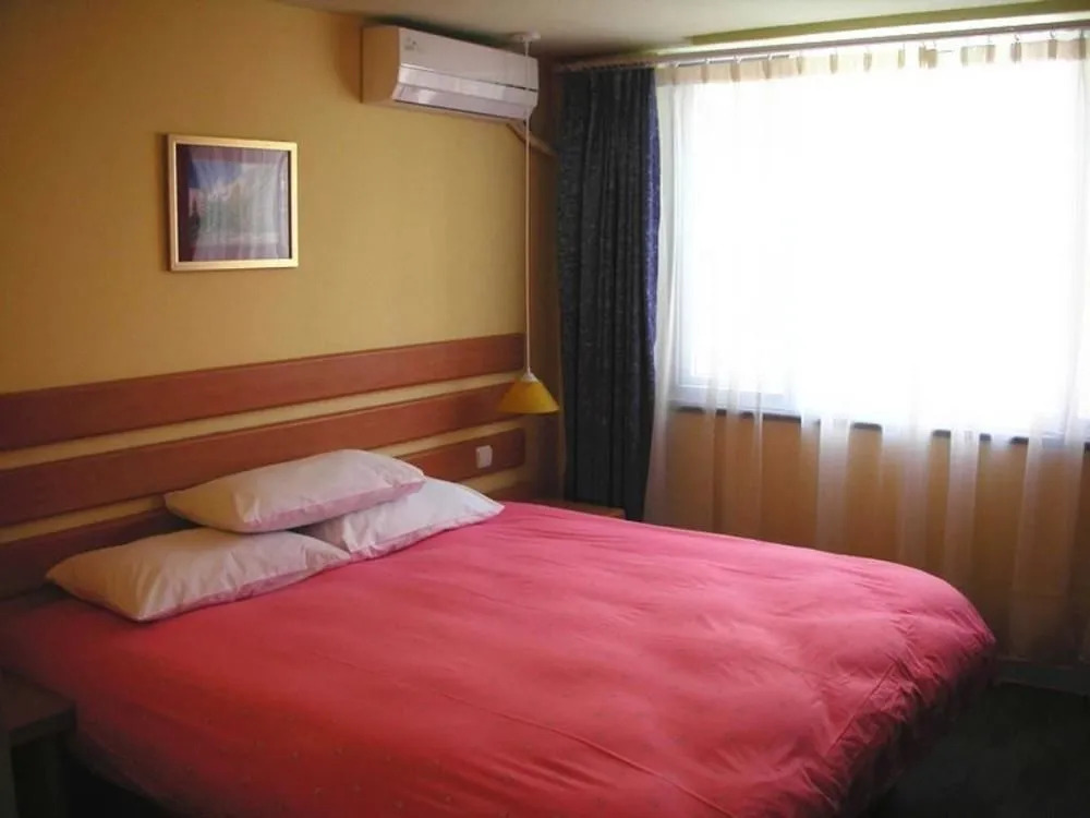 Home Inn Xiamen SM City Plaza