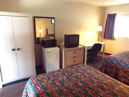 American Inn & RV Park
