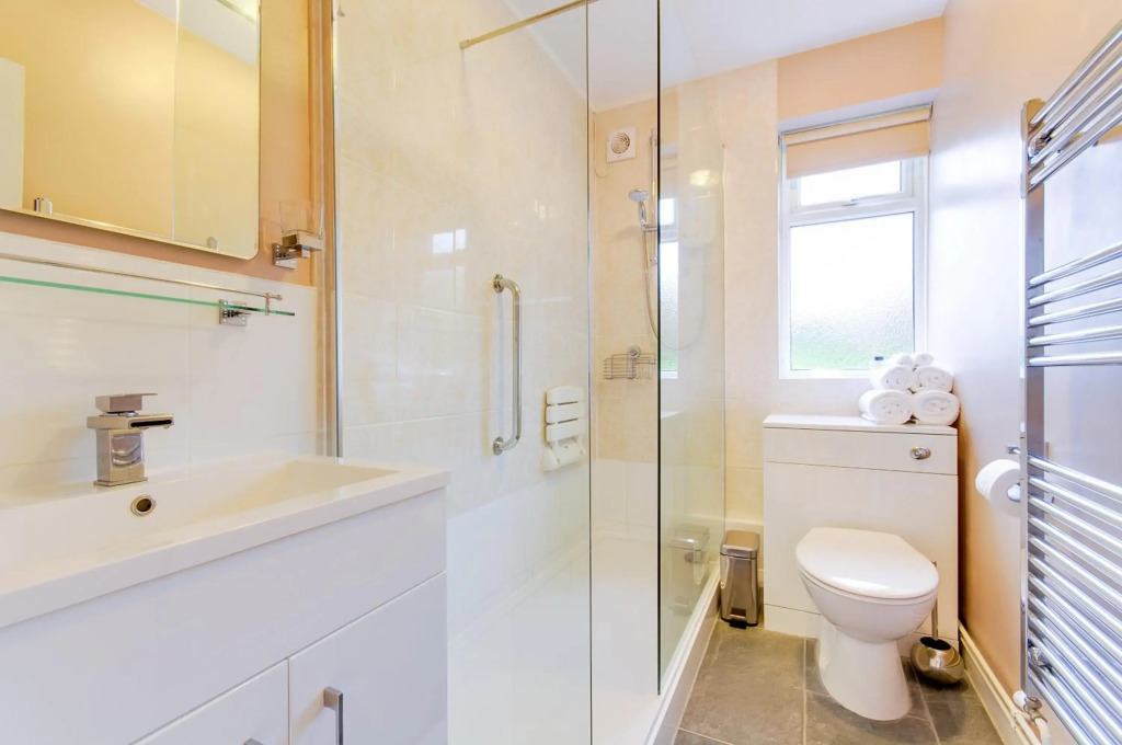 Seaview - Cheviot Court