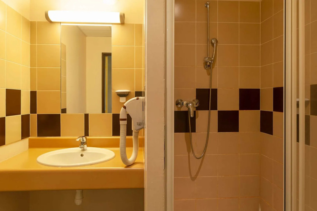 BRIT HOTEL CONFORT ALEXIA - La Souterraine