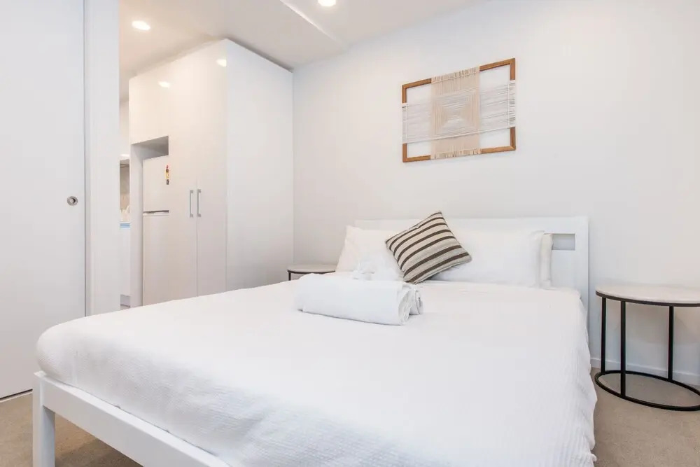 Ehome - Brand New In CBD with Pool, Sauna, Gym, Netflix