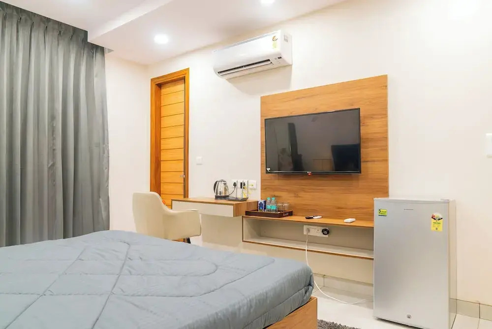 Housr Sector 45 Gurgaon Artemis Hospital