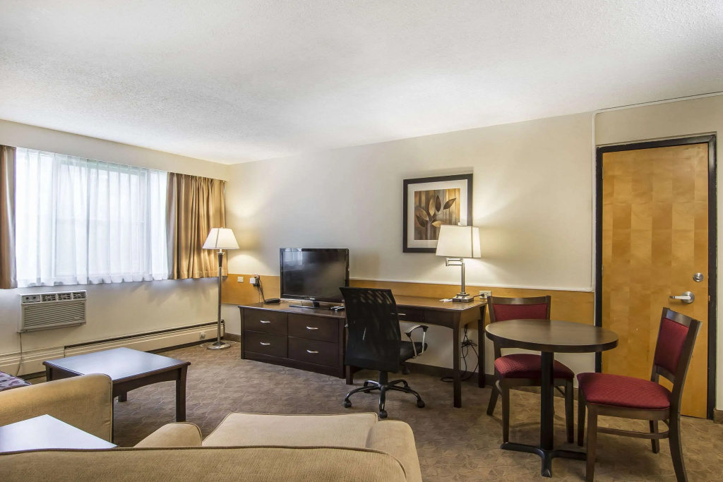 Prestige Riverside Lodge Quesnel