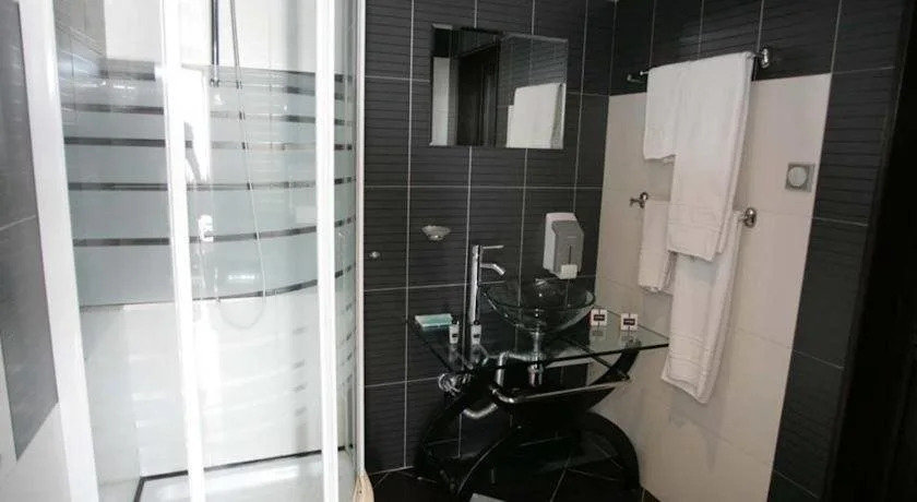 Hotel Acktion