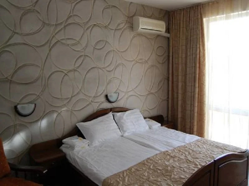 Hotel Feniks Lozenets