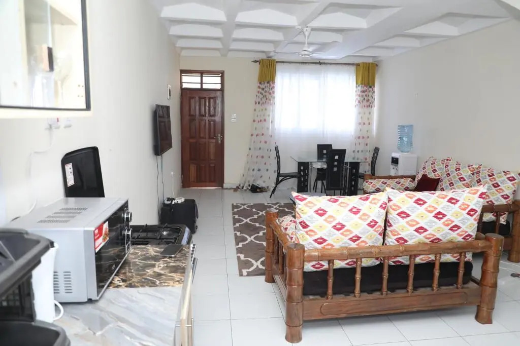 Serena Road Villa