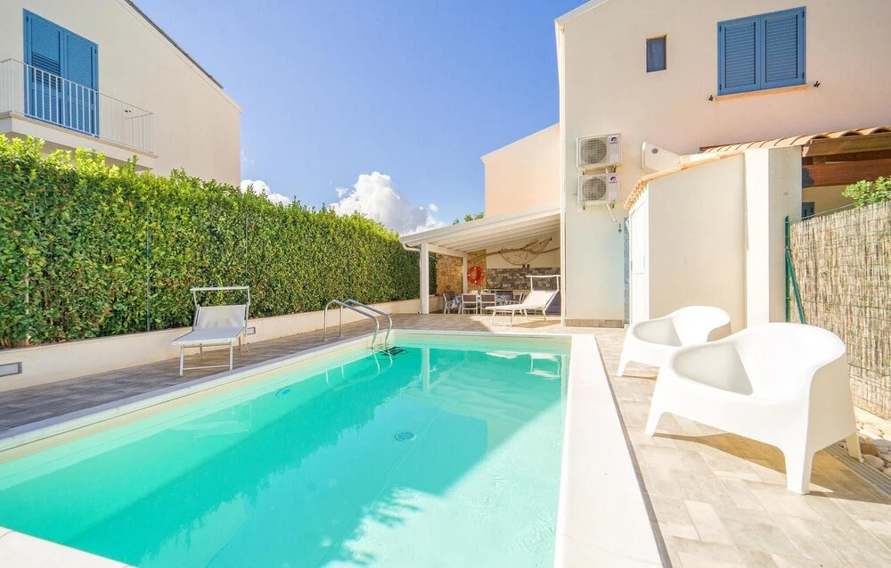 Stunning Home In Cornino