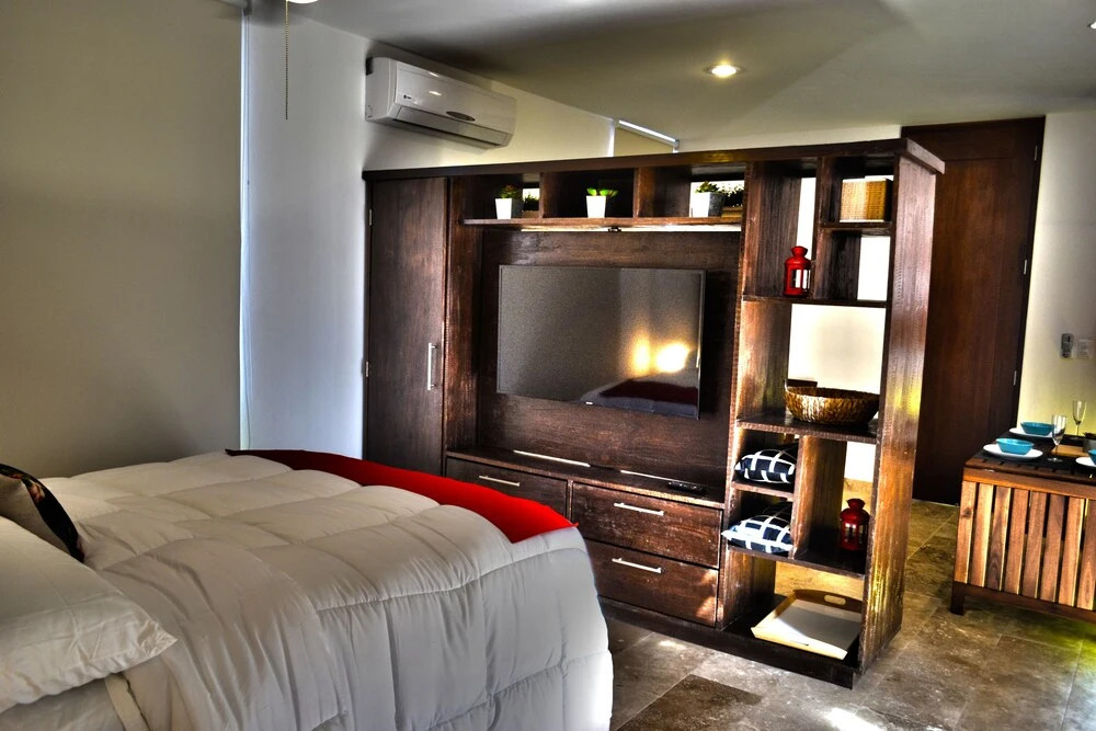 Lavish 1 BR Condo for 2 people with private terrace by Happy Address