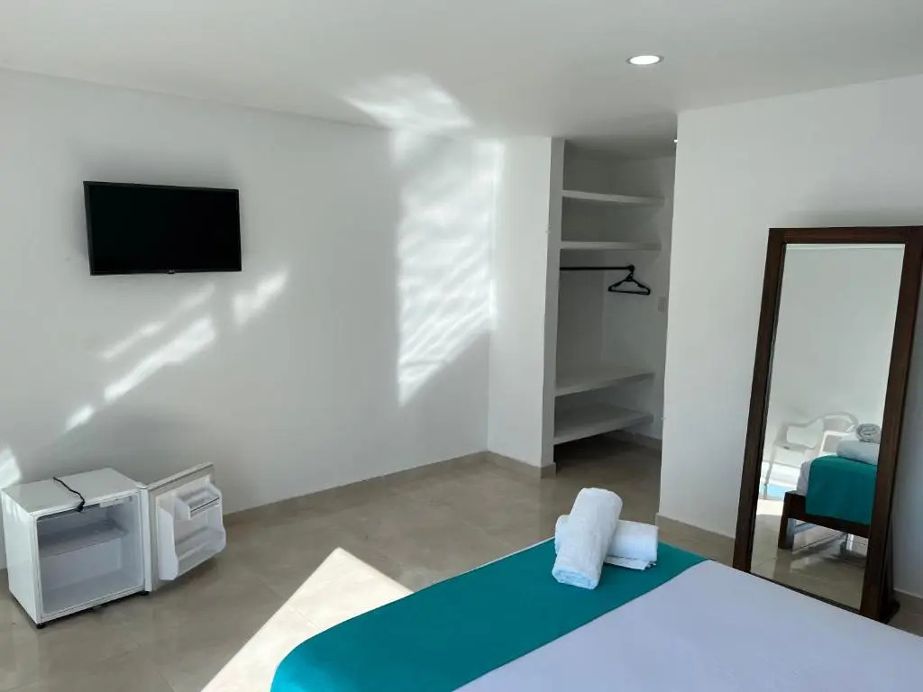 Mayva AprtaHotel