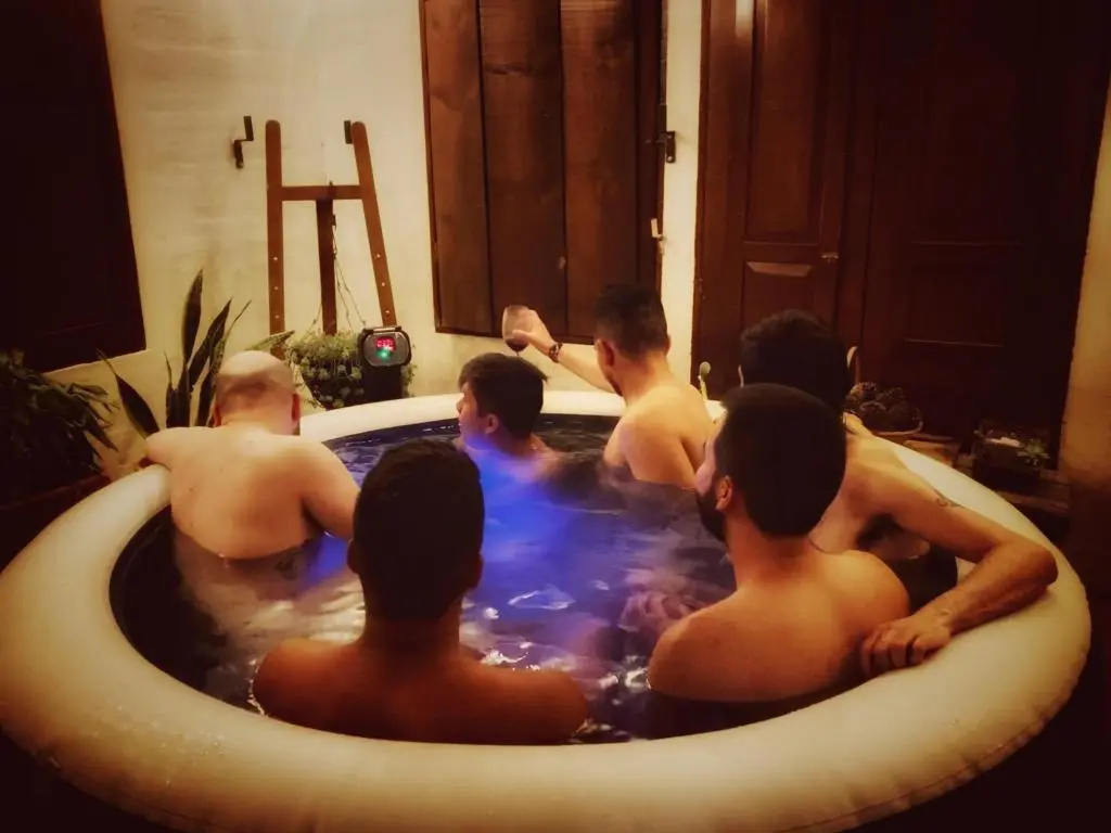 The Naked House - Hotel Nudista