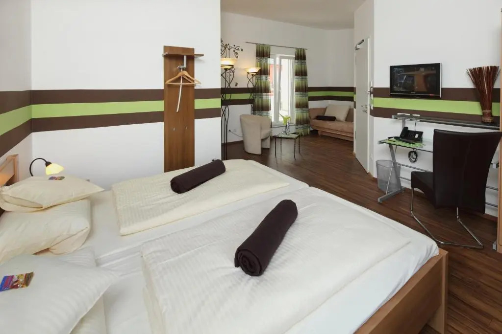 Hotel DAH-Inn