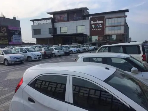Hotel Neelam