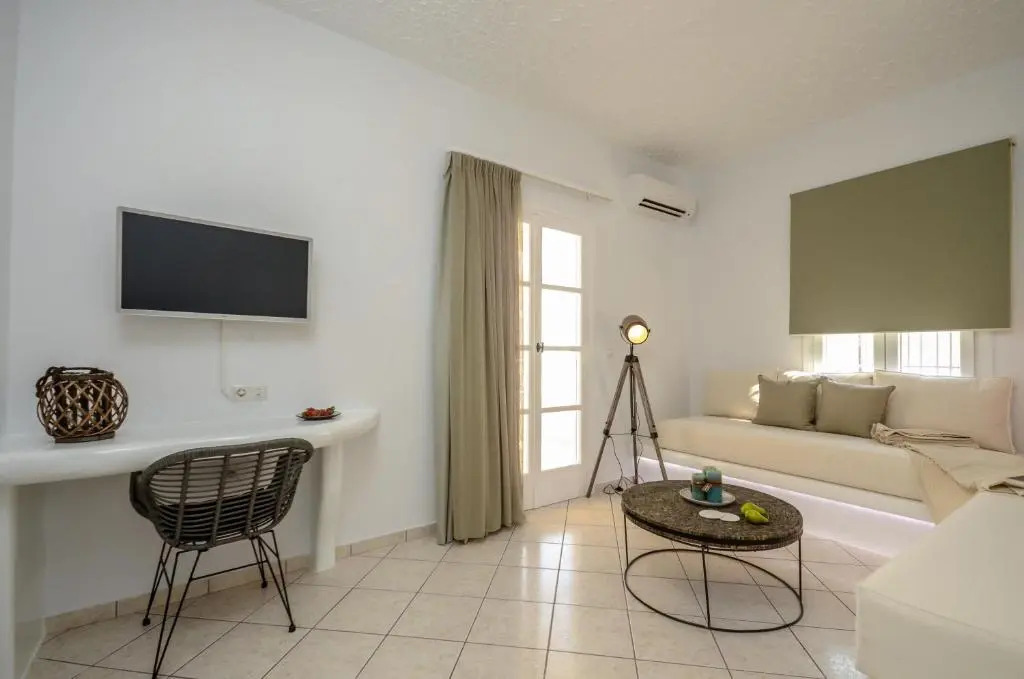 Smirida Suites