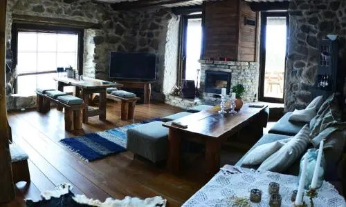 Roose Country House