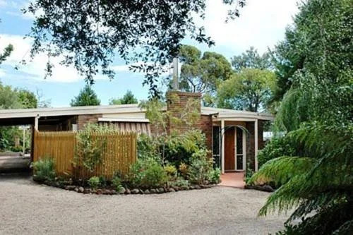 Woodland by the Bay & Puddleduck Cottage