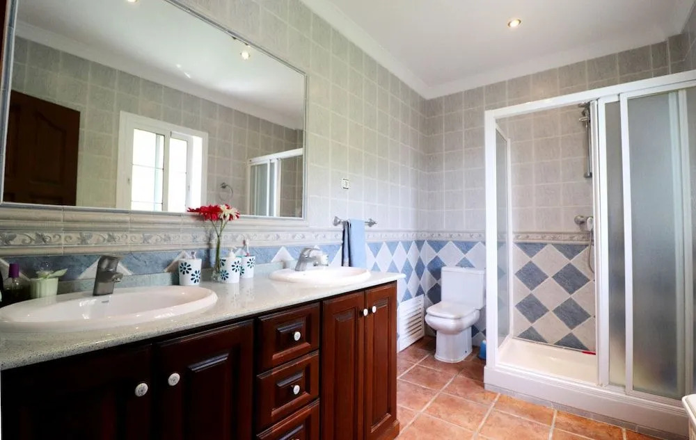 1128 Villa Andrea Sol