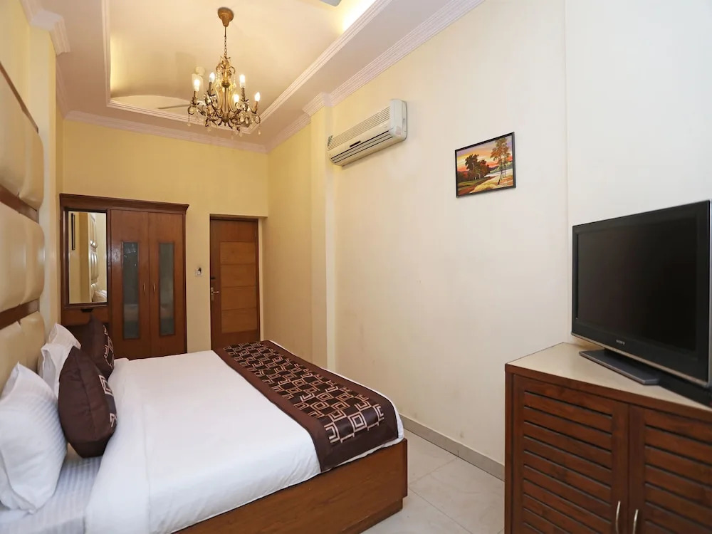 OYO 10750 Hotel Vivek