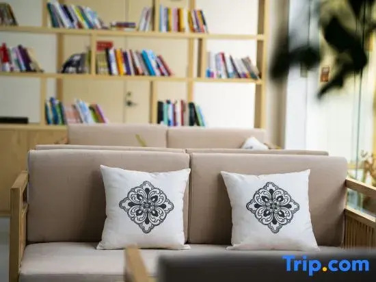 Xianju a leaf lotus courtyard home stay