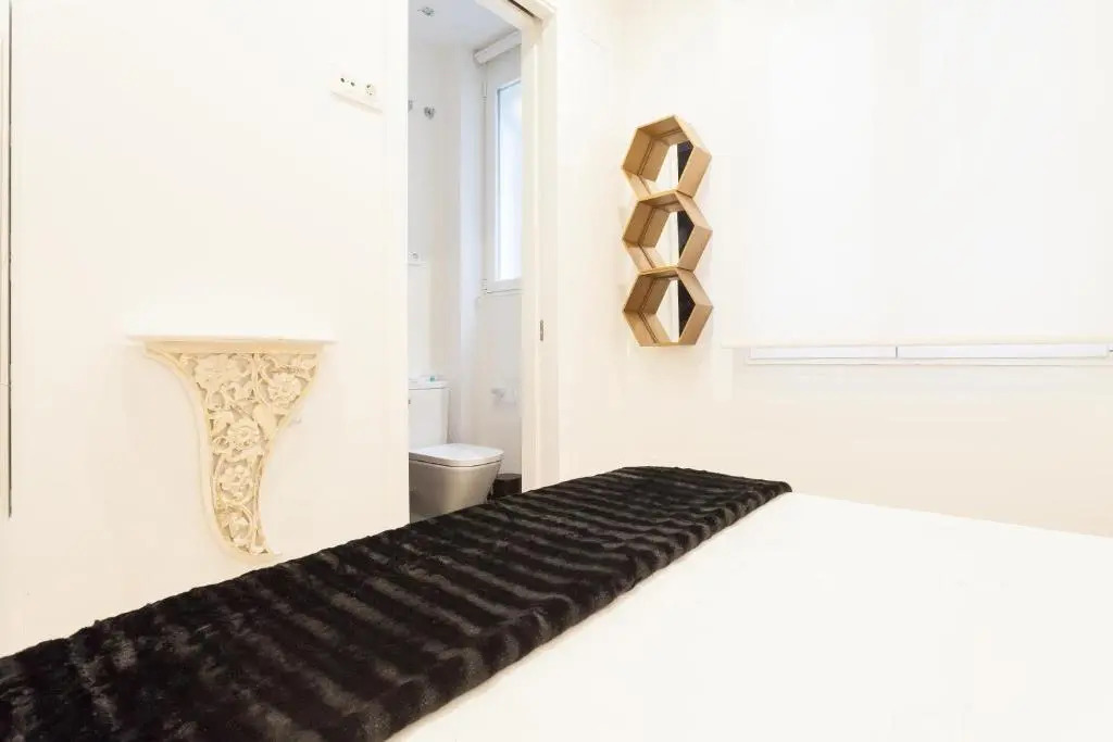 For You Rentals Puerta del Sol Apartments TEMPORAL PRE104B