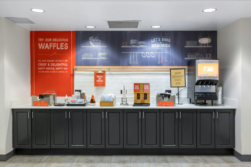 Newly Renovated-Hampton Inn & Suites Casper