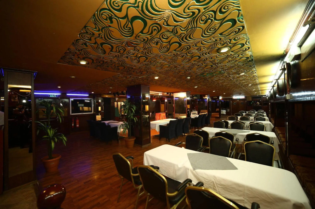 Awal Hotel