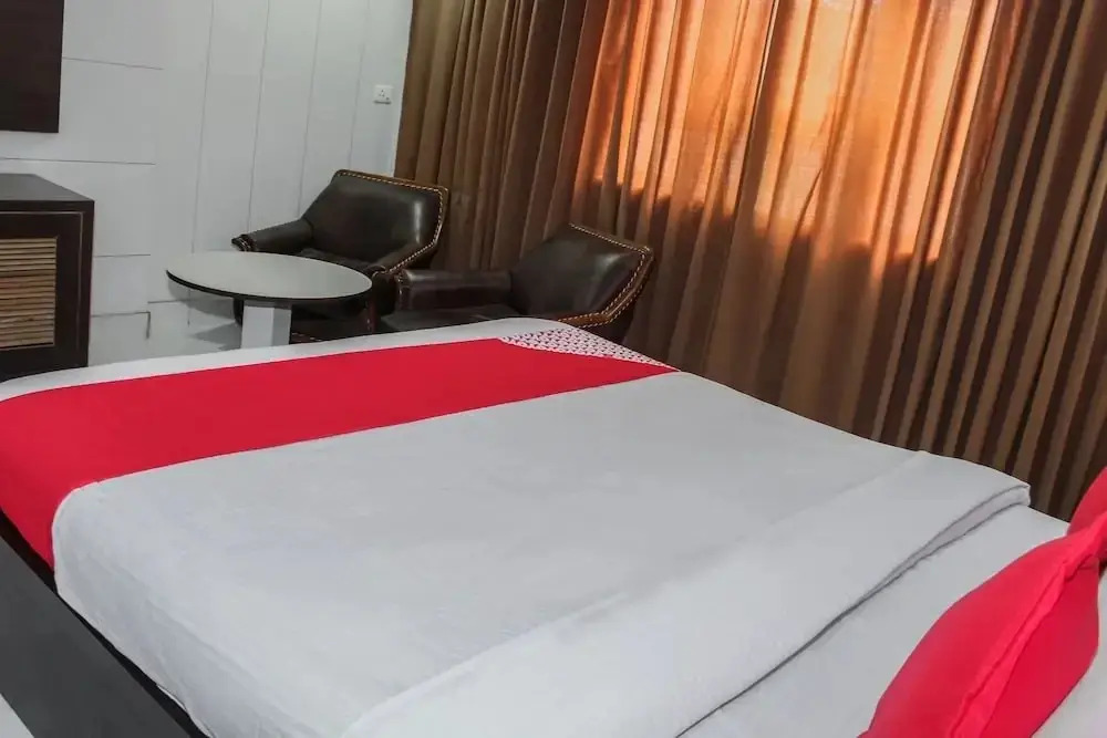 Royal AR Residency By OYO Rooms