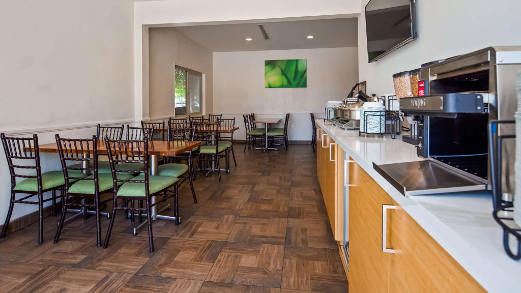 Glenrrock Inn And Suites