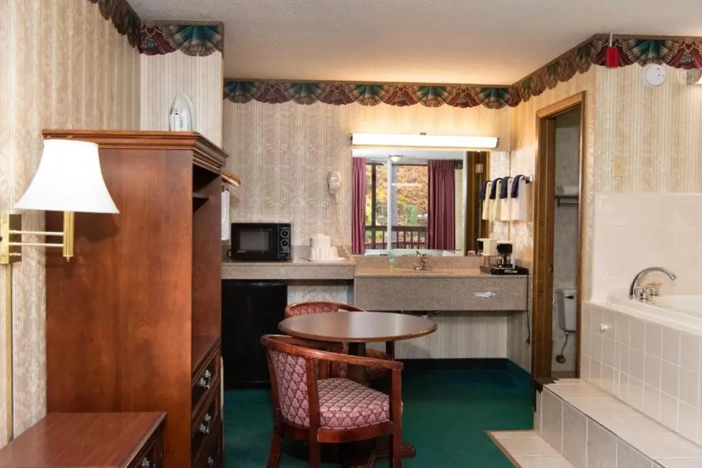 Ozarka Lodge Eureka Springs