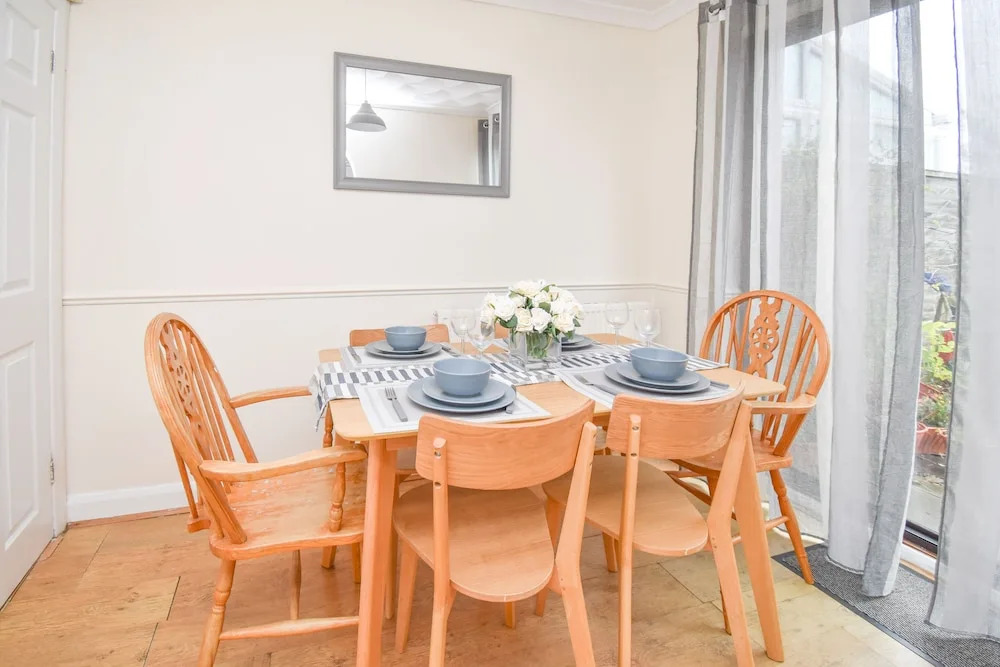 Chique Properties - Forrabury House