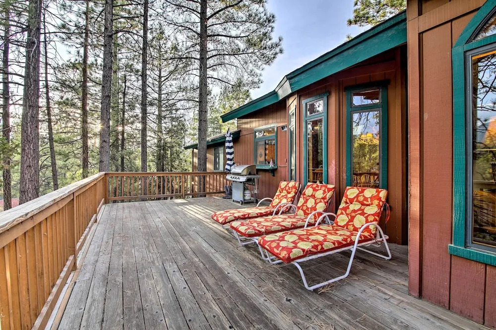 Hike, Ski, Fish: Big Bear Lake Lodge w/ Deck