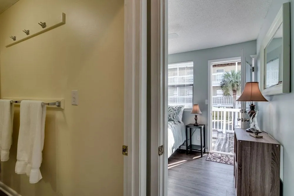 Moonraker #3 - 1 Br Condo