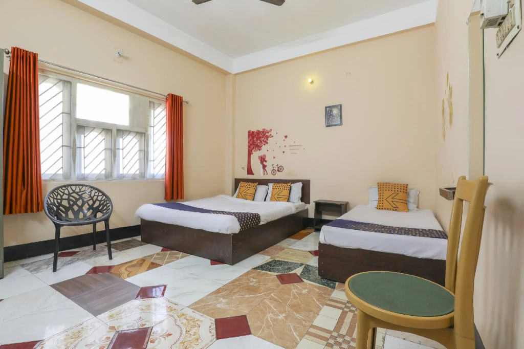 Eden Villa by OYO Rooms