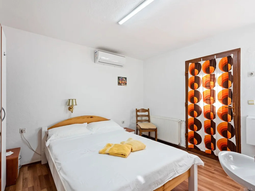 Cozy Holiday Home in Zadar With a Garden