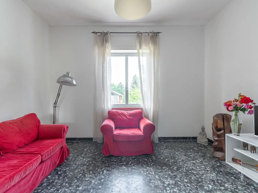 Inviting Holiday Home in Savona With Private Garden