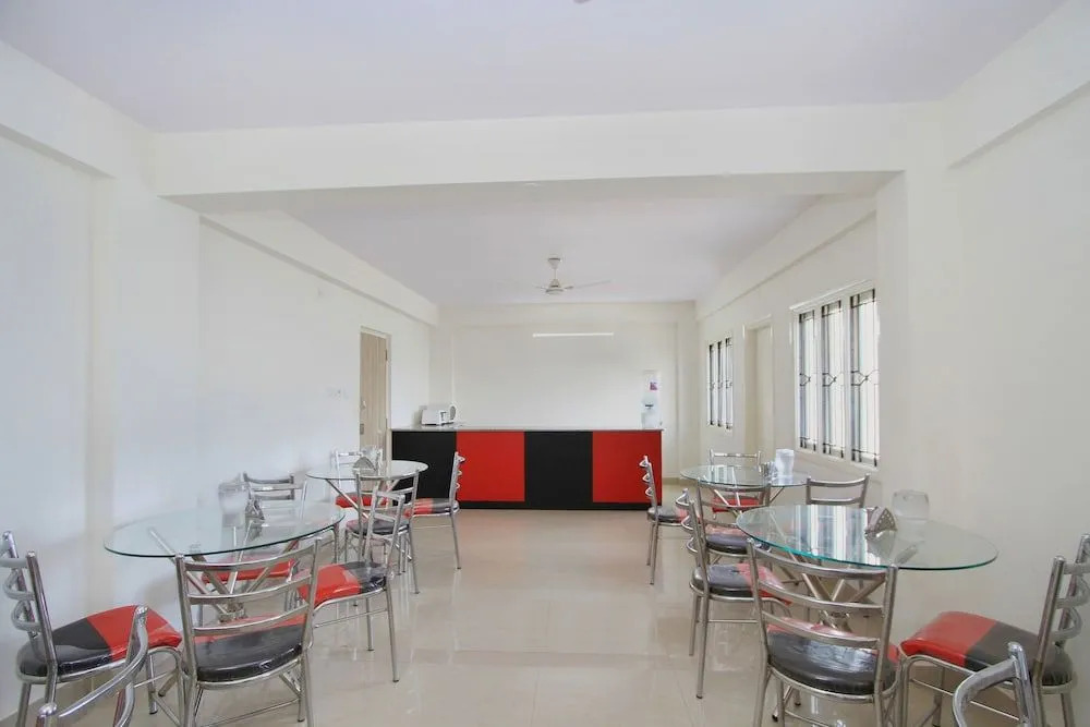 OYO 10258 Hotel Hibiscus Hebbal