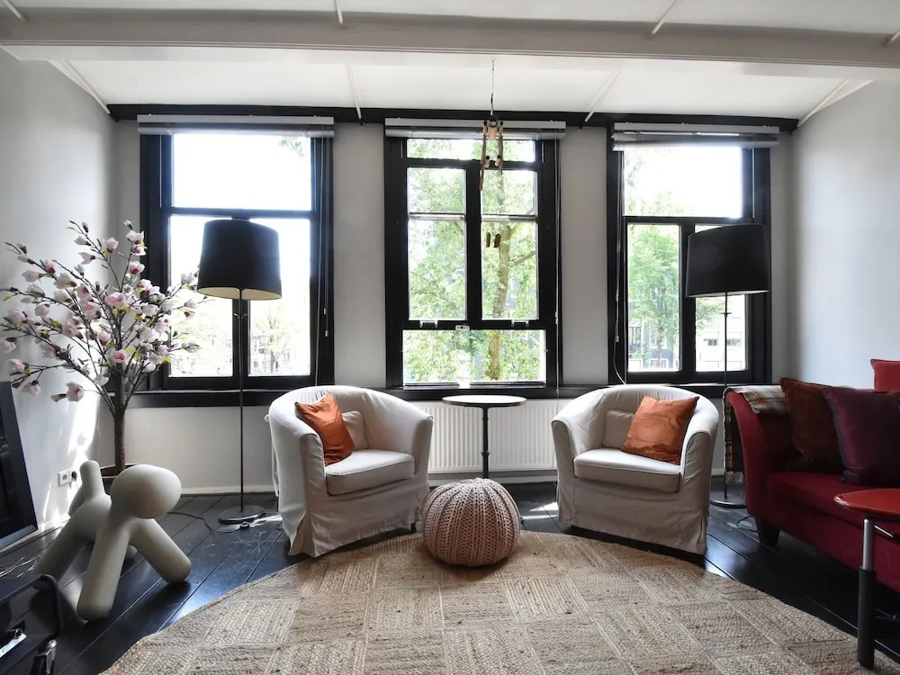 Beautiful Apartment in Amsterdam Netherlandes in a canal house