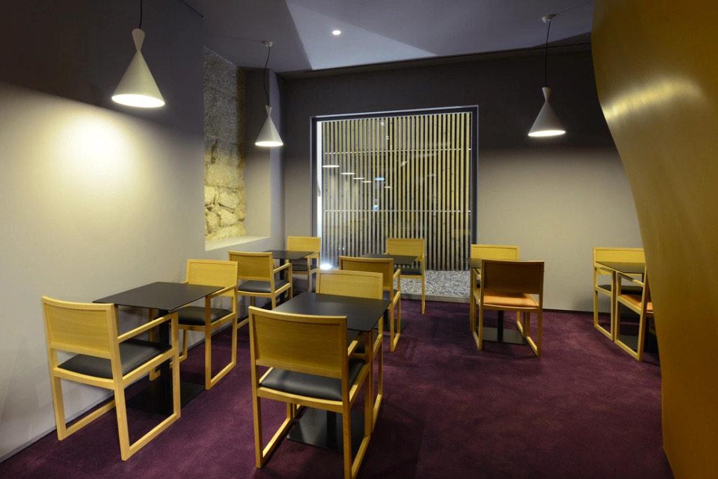 EMAJ Boutique Hotel